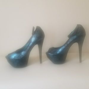 Bakers peep toe platform heel